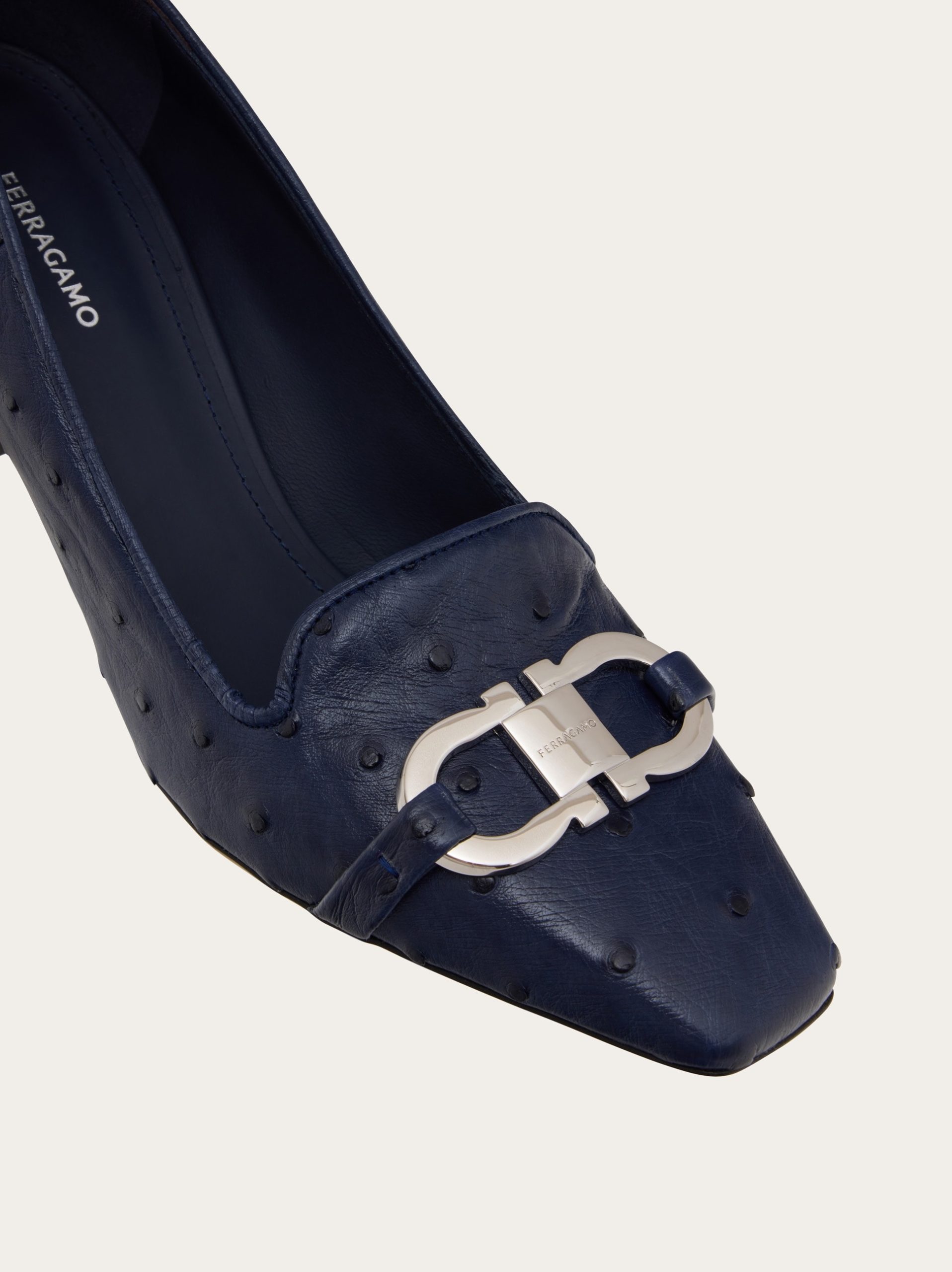 Ferragamo Gancini ornament pump - Image 5